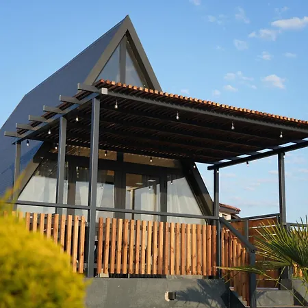 Aldeamento Turístico Elysium *